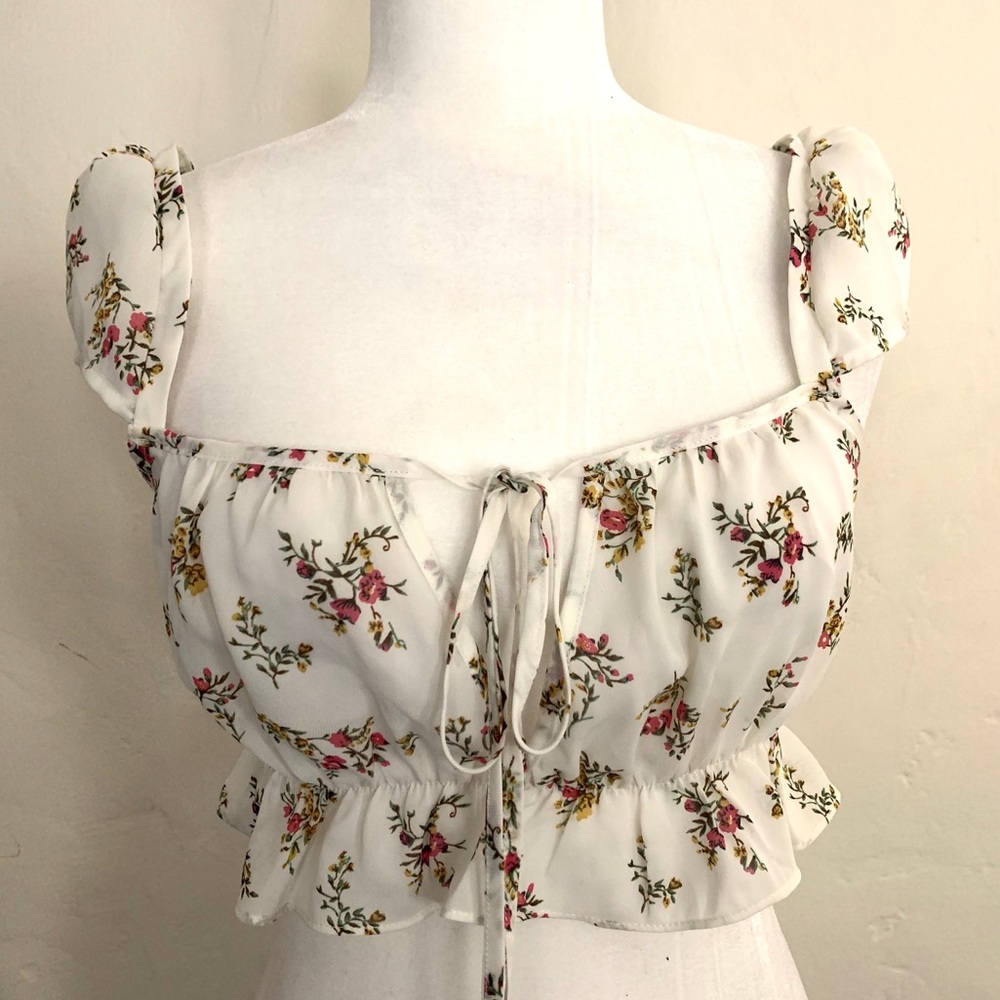 Prettylittlething sheer floral crop top US 4 UK 8